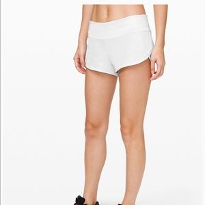 Lululemon speed up shorts 2.5”